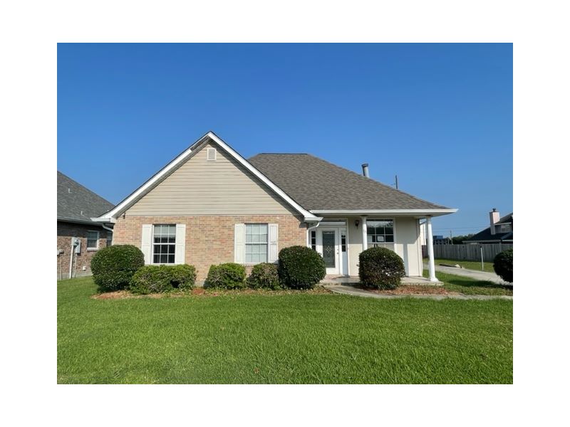 133 Rosedown, Thibodaux, LA 70301 MLS 2023008633 CENTURY 21