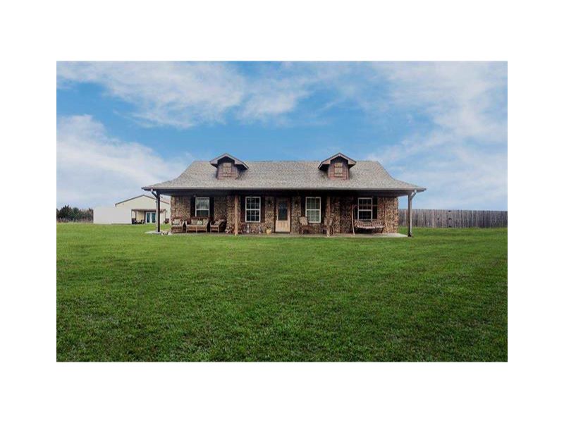 CENTURY 21 Real Estate Property